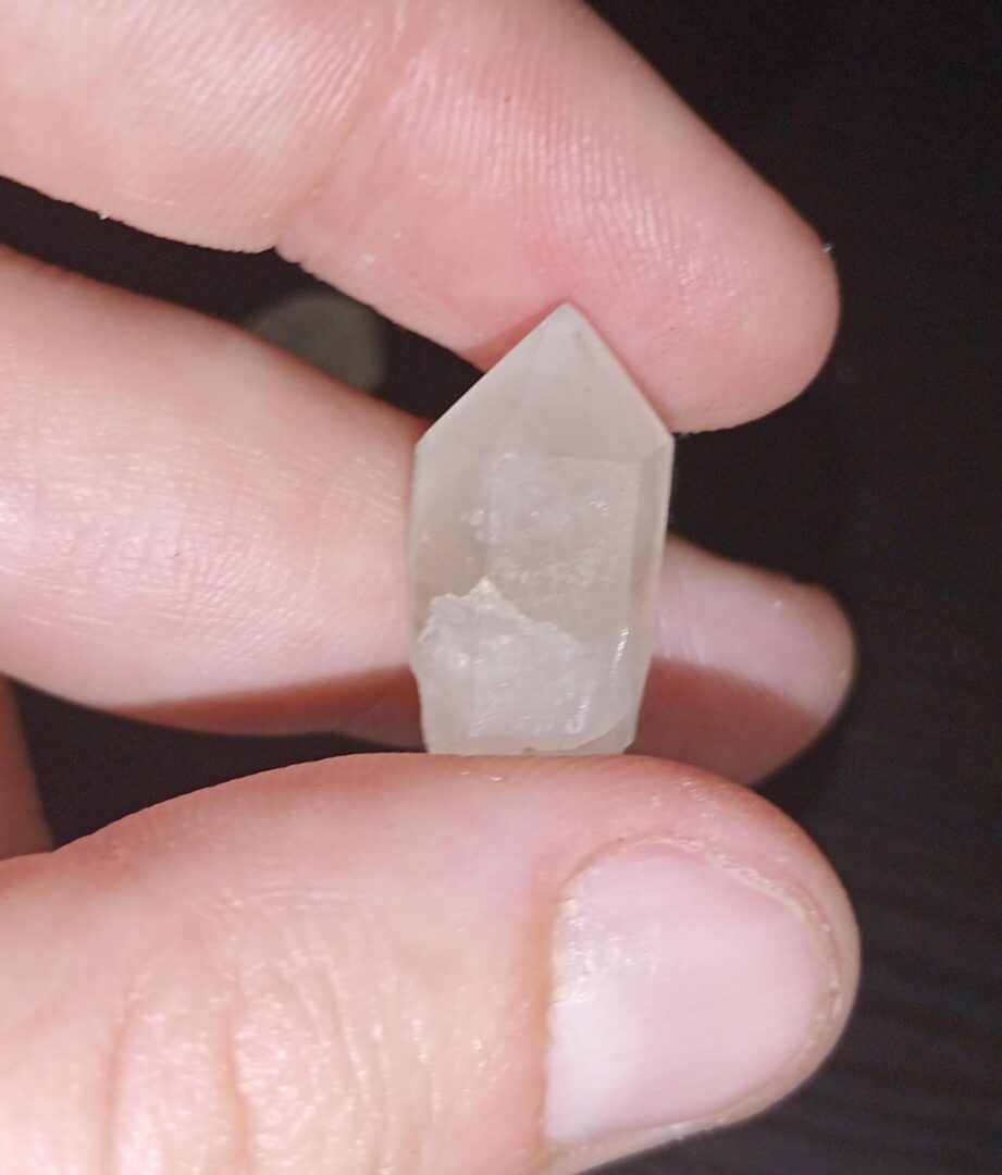 Mini Ponta de quartzo lemuriano (2)
